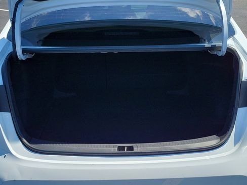 Used 2023 Toyota Corolla LE FWD image 11