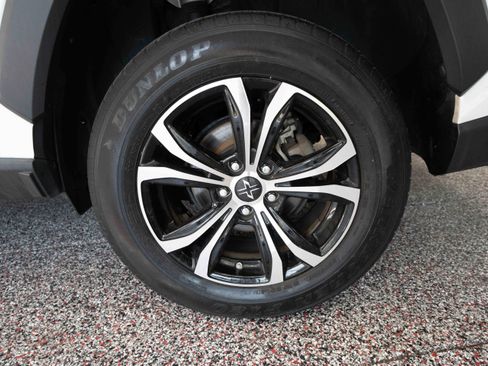 Used 2022 Toyota RAV4 LE FWD image 29