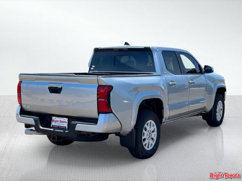 New 2026 Toyota Tacoma SR5 AWD/4WD image 5