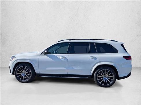 New 2026 Mercedes-Benz GLS 580 4MATIC image 9