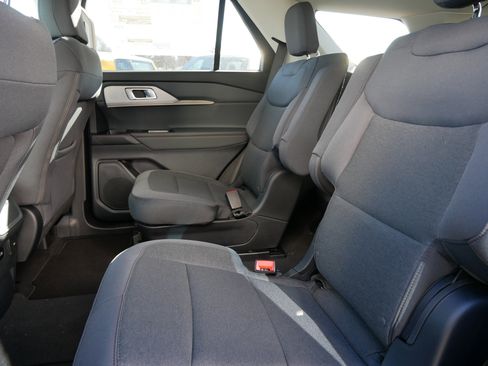 New 2026 Ford Explorer Active image 6