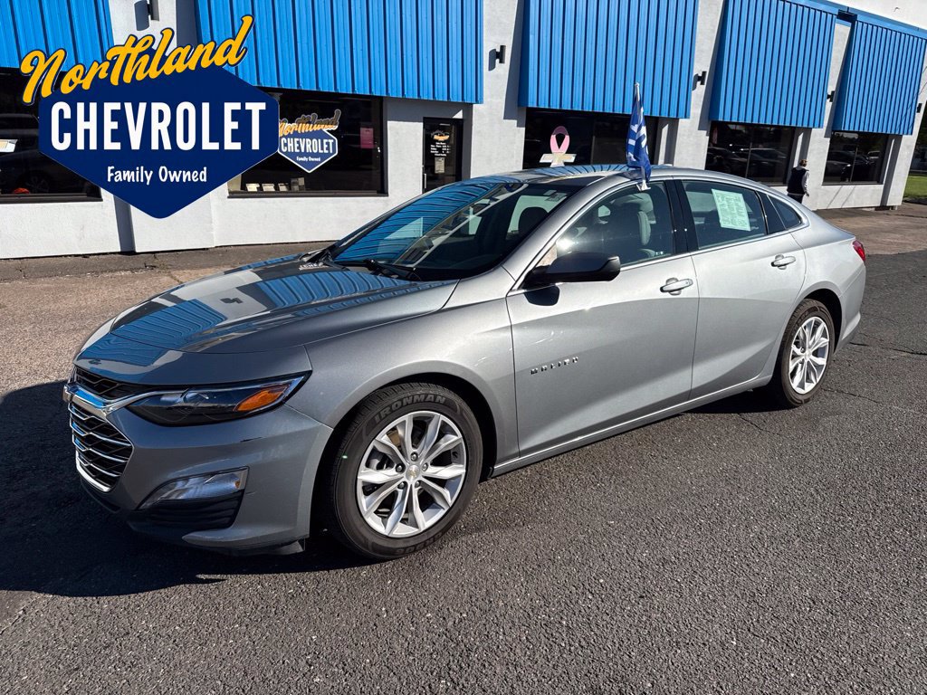 Used 2024 Chevrolet Malibu LT FWD image 1