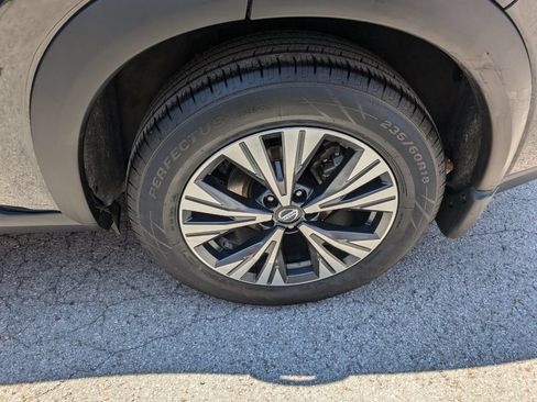 Used 2023 Nissan Rogue SV FWD image 26