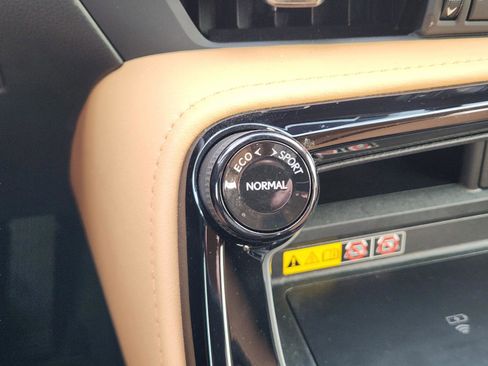 Used 2025 Lexus NX 250 FWD w/ Towing Package (2000 Lbs) image 25