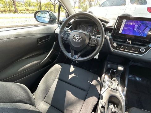 Used 2024 Toyota Corolla LE FWD image 9