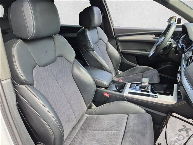 Used 2023 Audi Q5 e Premium Plus w/ Premium Plus Package AWD/4WD image 20