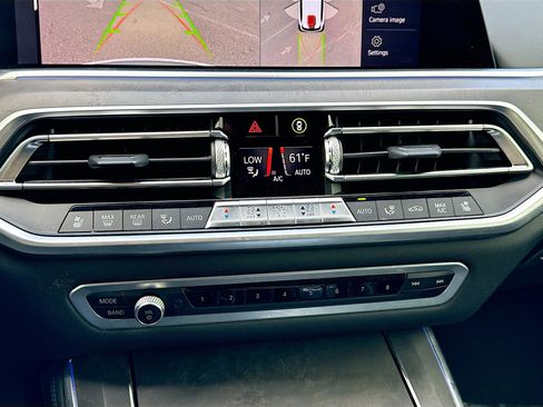 Used 2019 BMW X5 xDrive50i w/ Off-Road Package image 36