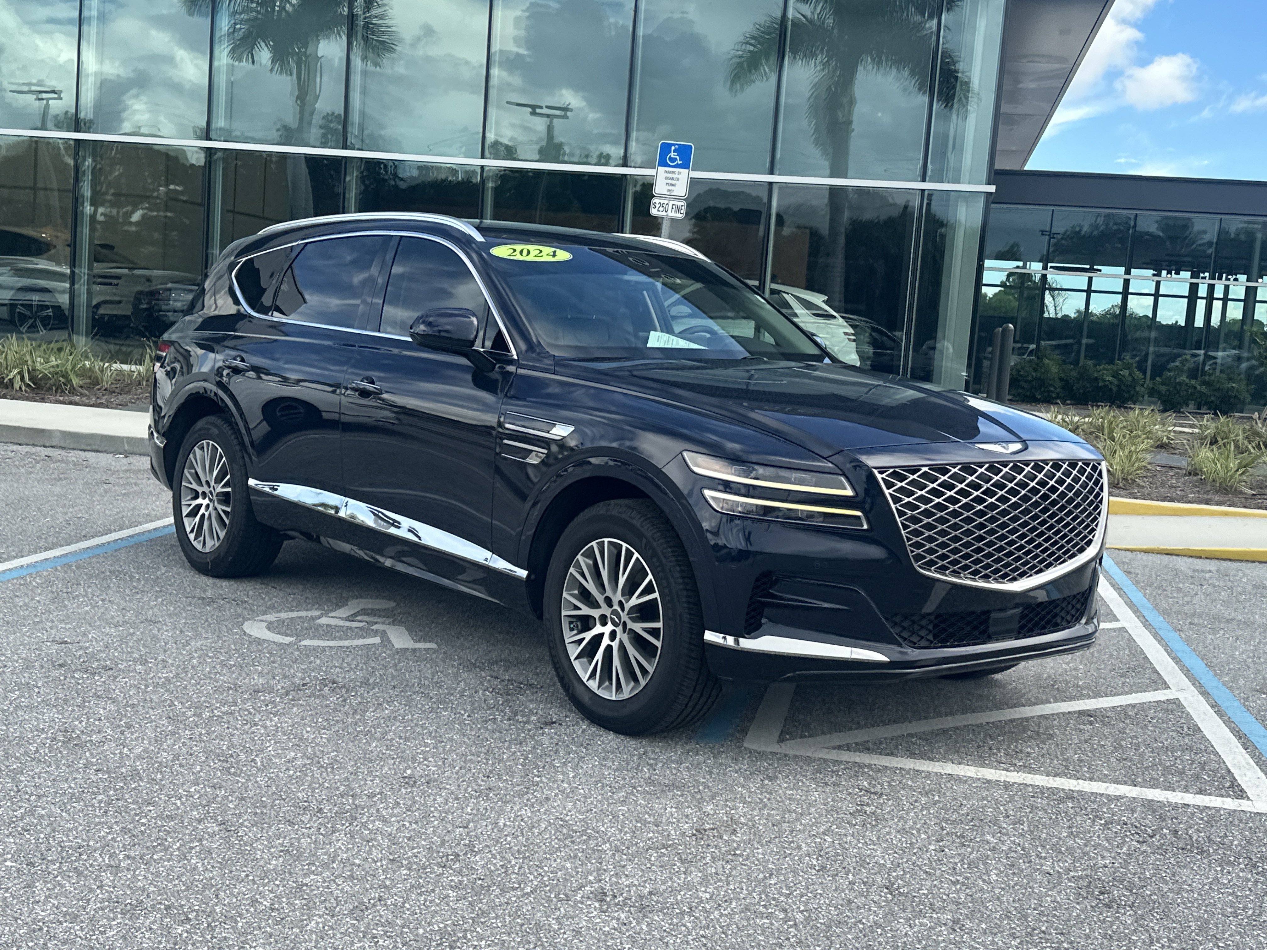 Certified 2024 Genesis GV80 2.5T AWD/4WD image 5