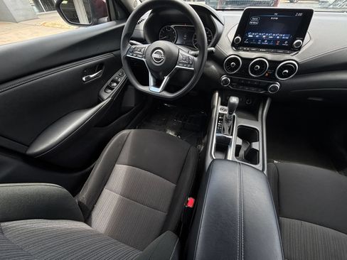 Used 2025 Nissan Sentra SV FWD image 32