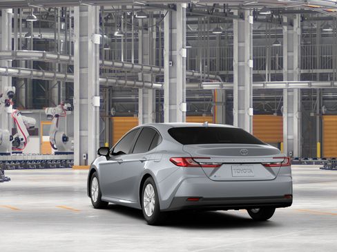 New 2026 Toyota Camry LE w/ Convenience Package FWD image 7