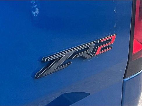 Used 2022 Chevrolet Colorado ZR2 w/ ZR2 Dusk Special Edition image 7