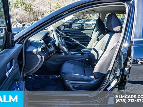 Used 2024 Nissan Altima 2.5 SV image 19