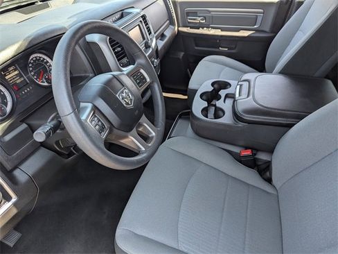 Used 2022 RAM 1500 Classic SLT image 21