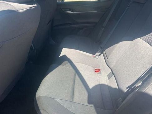 Used 2025 Toyota Camry LE image 28