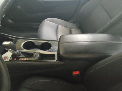 Used 2024 Nissan Altima 2.5 SV image 26