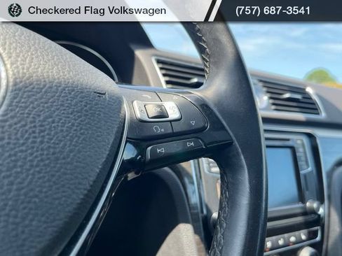 Used 2017 Volkswagen Passat 1.8T SEL Premium FWD image 38