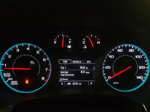 Used 2023 Chevrolet Traverse LS image 23