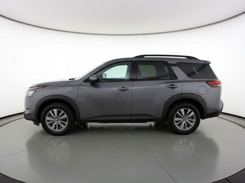 Used 2025 Nissan Pathfinder SV FWD image 5