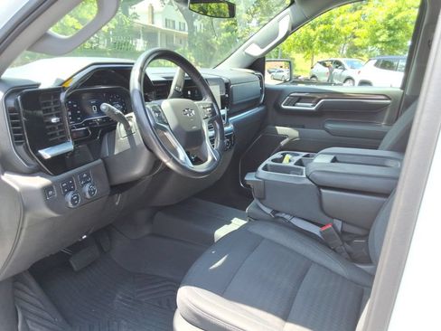 Certified 2022 Chevrolet Silverado 1500 RST AWD/4WD image 21