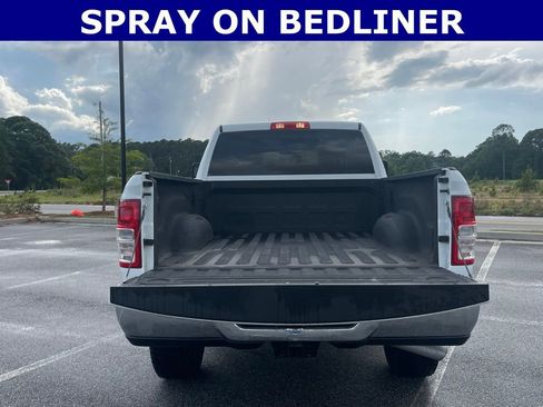 Used 2024 RAM 2500 Tradesman w/ Chrome Appearance Group AWD/4WD image 8