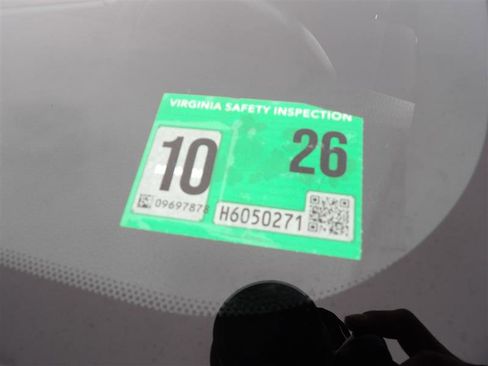 Used 2013 Ford Mustang Coupe image 23