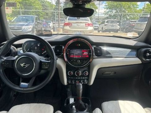 Used 2023 MINI Cooper S FWD image 4
