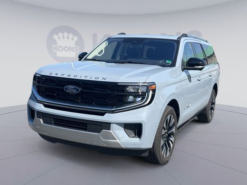 New 2025 Ford Expedition Max Platinum w/ Driver's Package image 5