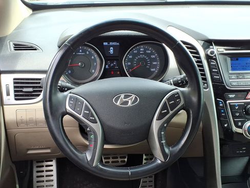 Used 2016 Hyundai Elantra GT w/ Option Group 02 FWD image 20