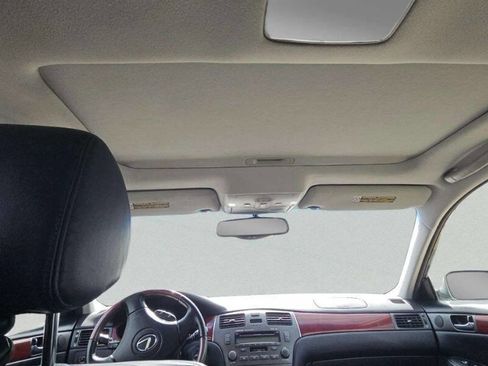 Used 2002 Lexus ES 330 Base 4dr Sedan image 9