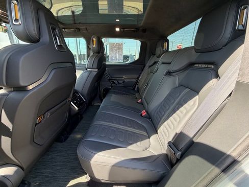 Used 2023 Rivian R1T Adventure AWD/4WD image 7