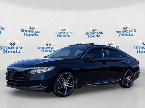 Certified 2022 Honda Accord Touring image 2