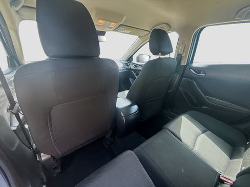Used 2018 MAZDA MAZDA3 Sport FWD image 20