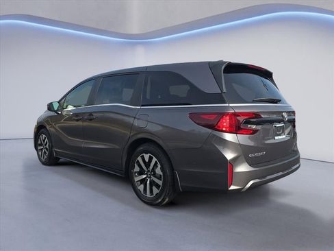 New 2026 Honda Odyssey EX-L image 3