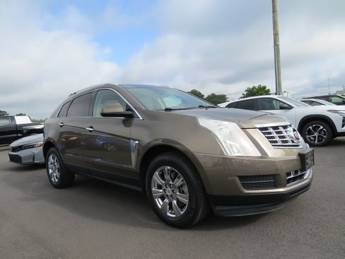 Used 2014 Cadillac SRX Luxury w/ Driver Awareness Package FWD image 1