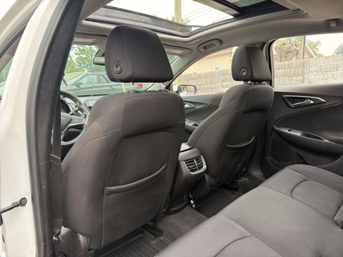 Used 2020 Chevrolet Malibu LT FWD image 21