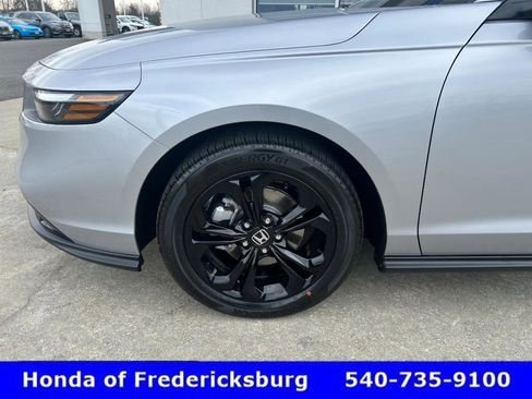 Certified 2025 Honda Accord SE image 2