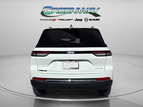 New 2025 Jeep Grand Cherokee Limited image 3