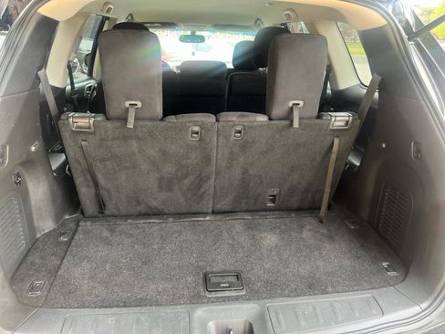 Used 2015 Nissan Pathfinder SV FWD image 27