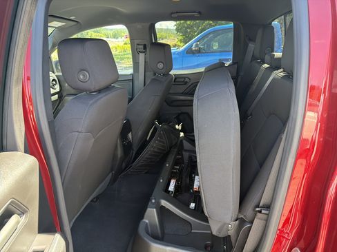 Used 2023 Chevrolet Colorado Trail Boss w/ Safety Package AWD/4WD image 24