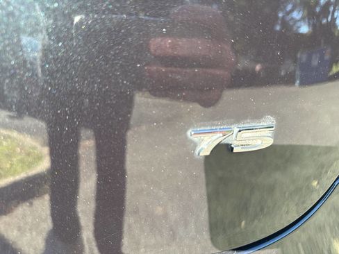 Used 2017 Tesla Model S 75 image 9