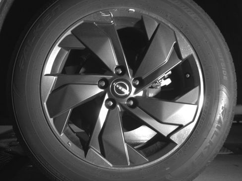 Used 2025 Nissan Rogue SV FWD image 14