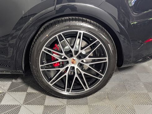 New 2026 Porsche Cayenne GTS AWD/4WD image 12