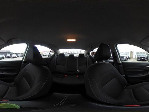 Used 2025 Nissan Altima 2.5 SV image 41