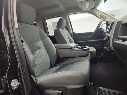 Used 2017 RAM 1500 Express image 27