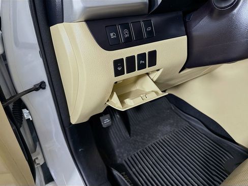 Used 2018 Toyota Highlander Limited image 10