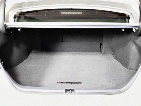 Used 2018 Toyota Camry LE image 41