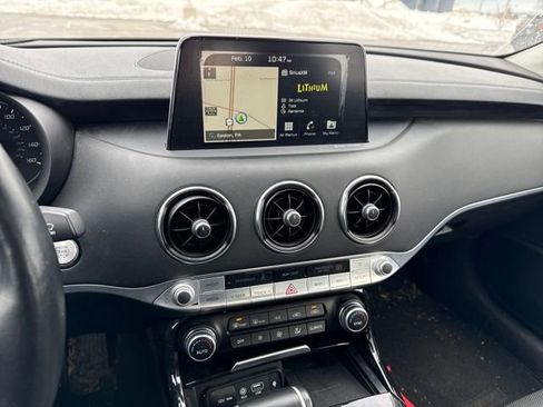 Used 2019 Kia Stinger Premium image 22