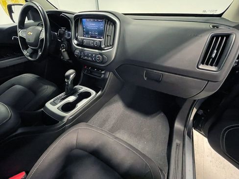 Used 2022 Chevrolet Colorado LT w/ LT Convenience Package image 27