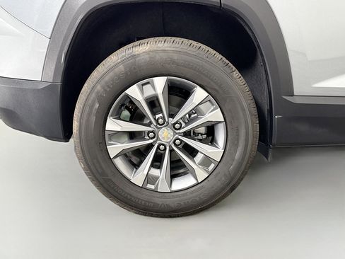 Used 2026 Chevrolet Equinox LT image 33