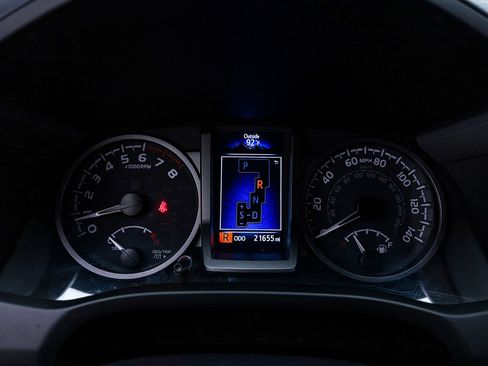 Used 2023 Toyota Tacoma TRD Off-Road AWD/4WD image 31